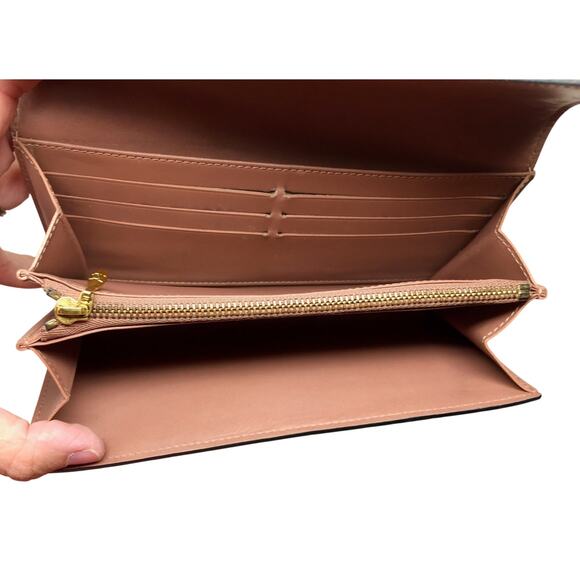 Louis Vuitton Vernis Monogram Sarah Long Wallet -Bronze / Mustard - Picture 15 of 16